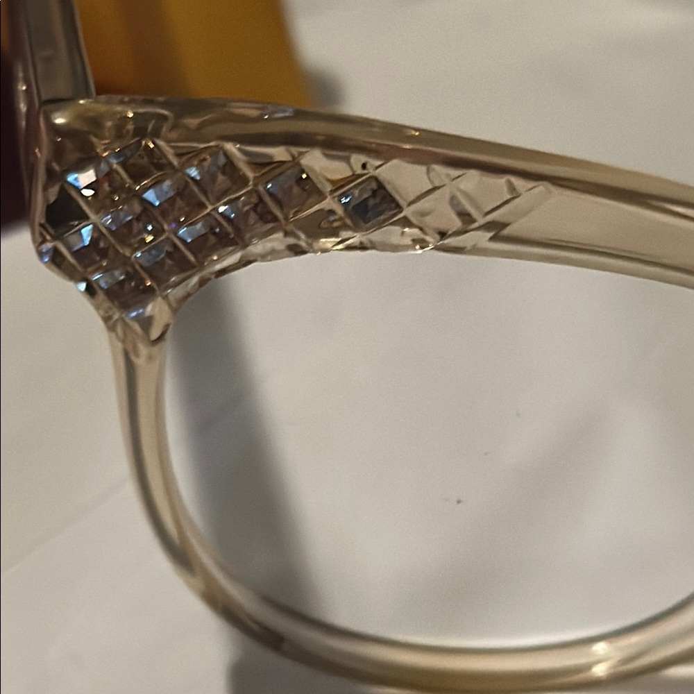 MCM MCM2643R-237 Eyeglasses and case Timeless Luxury - Picture 6 of 16